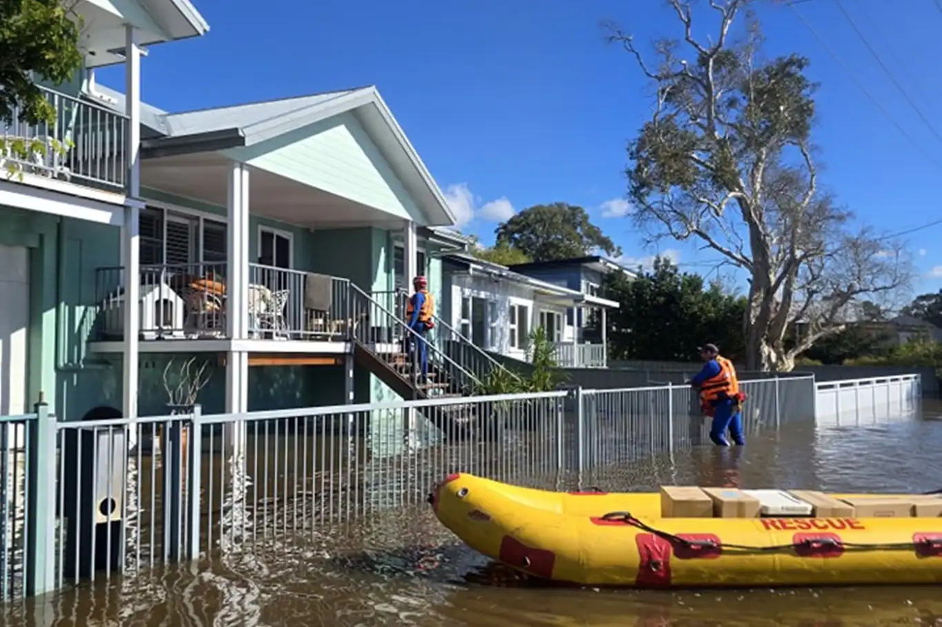 Australia flood crisis: Emergency airdrops aid isolated farmers