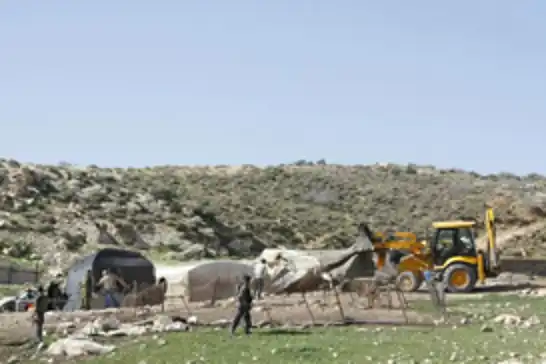 سەهیۆنییەکانی داگیرکەر بەردەوامن لە داگیرکردنی خاکەکانی فەلەستین
