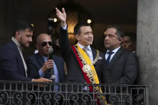 Ekvador Devlet Başkanı Noboa göreve başladı