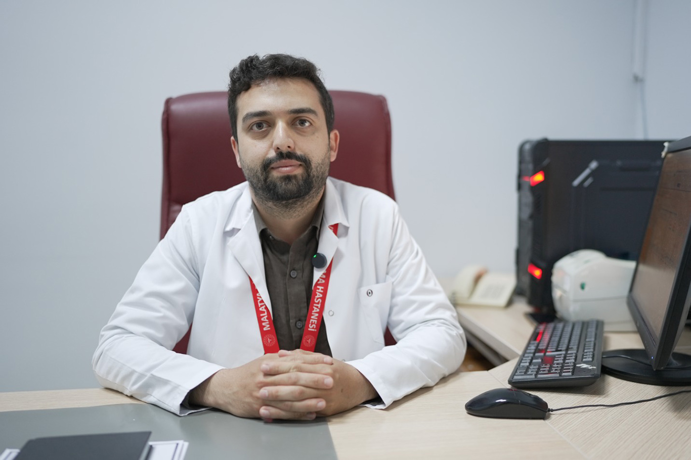Dr. Öğr. Üyesi Korkmaz: Gereksiz ve aşırı ilaç kullanımı ciddi bir halk sağlığı sorunu oluşturmaktadır Dr. Öğr. Üyesi Korkmaz: Gereksiz ve aşırı ilaç kullanımı ciddi bir halk sağlığı sorunu oluşturmaktadır