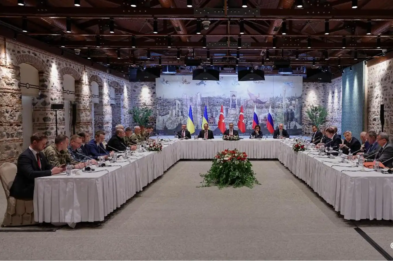 Moskova barış muhtırasını yakında Kiev'e teslim edecek Moskova barış muhtırasını yakında Kiev'e teslim edecek
