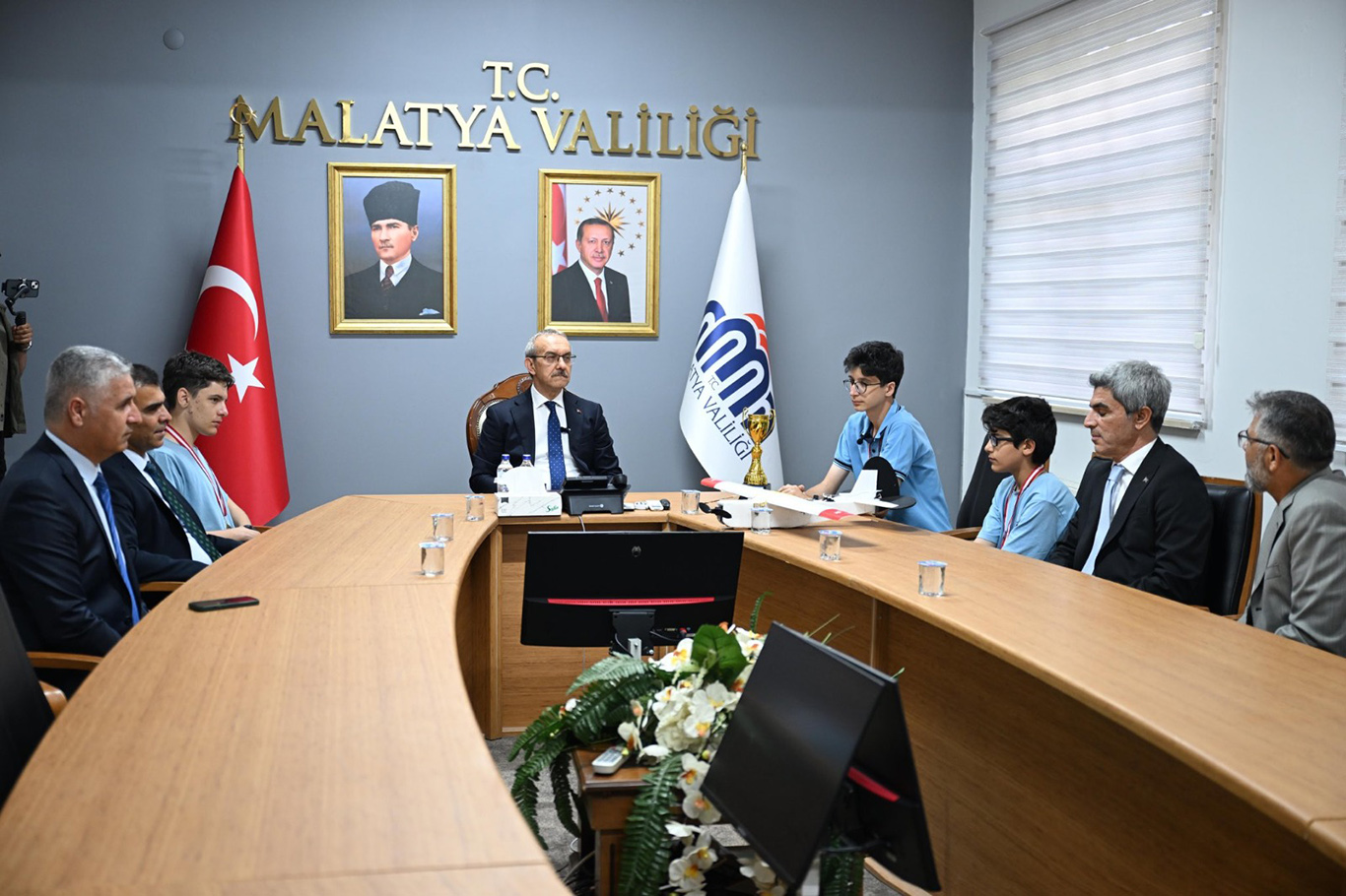 Malatya'da fen lisesi öğrencilerinin yaptığı İHA Türkiye birincisi oldu Malatya'da fen lisesi öğrencilerinin yaptığı İHA Türkiye birincisi oldu