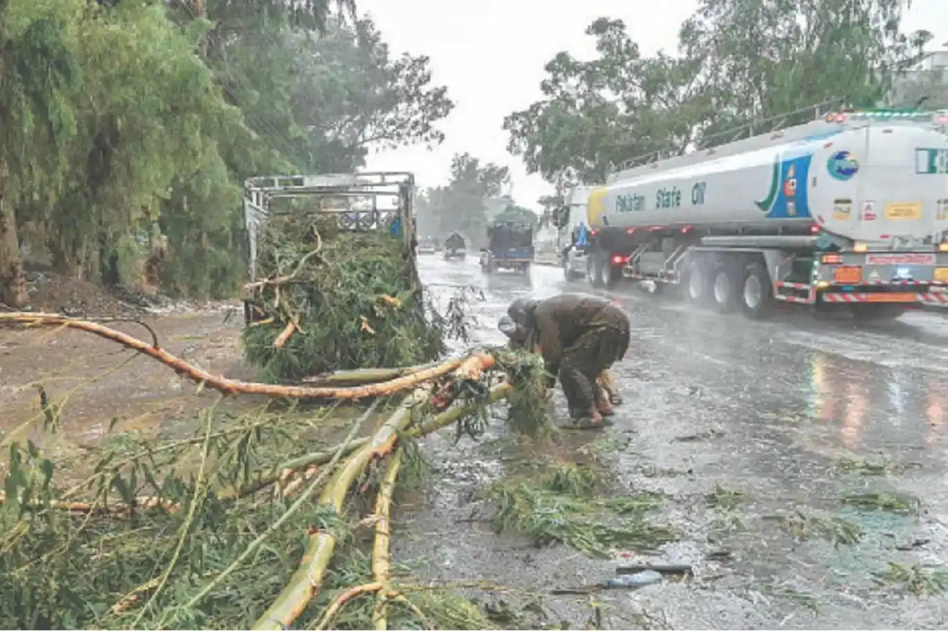 Li Pakistanê barana dijwar: 9 kes mirin, bi dehan kes birîndar bûn