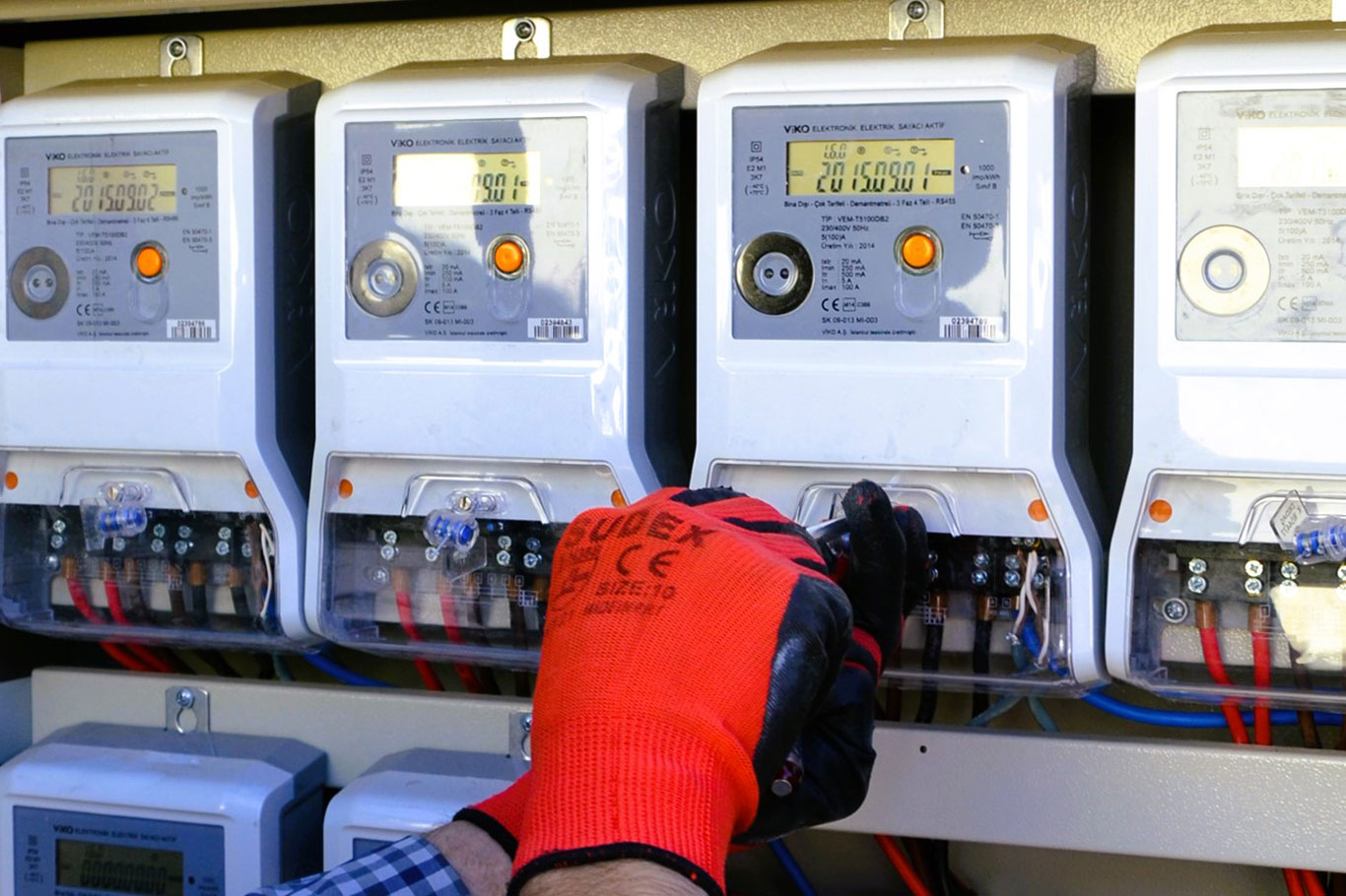 Dicle Elektrik kaçak kullanımı tespit eden sayaç geliştirdi Dicle Elektrik kaçak kullanımı tespit eden sayaç geliştirdi