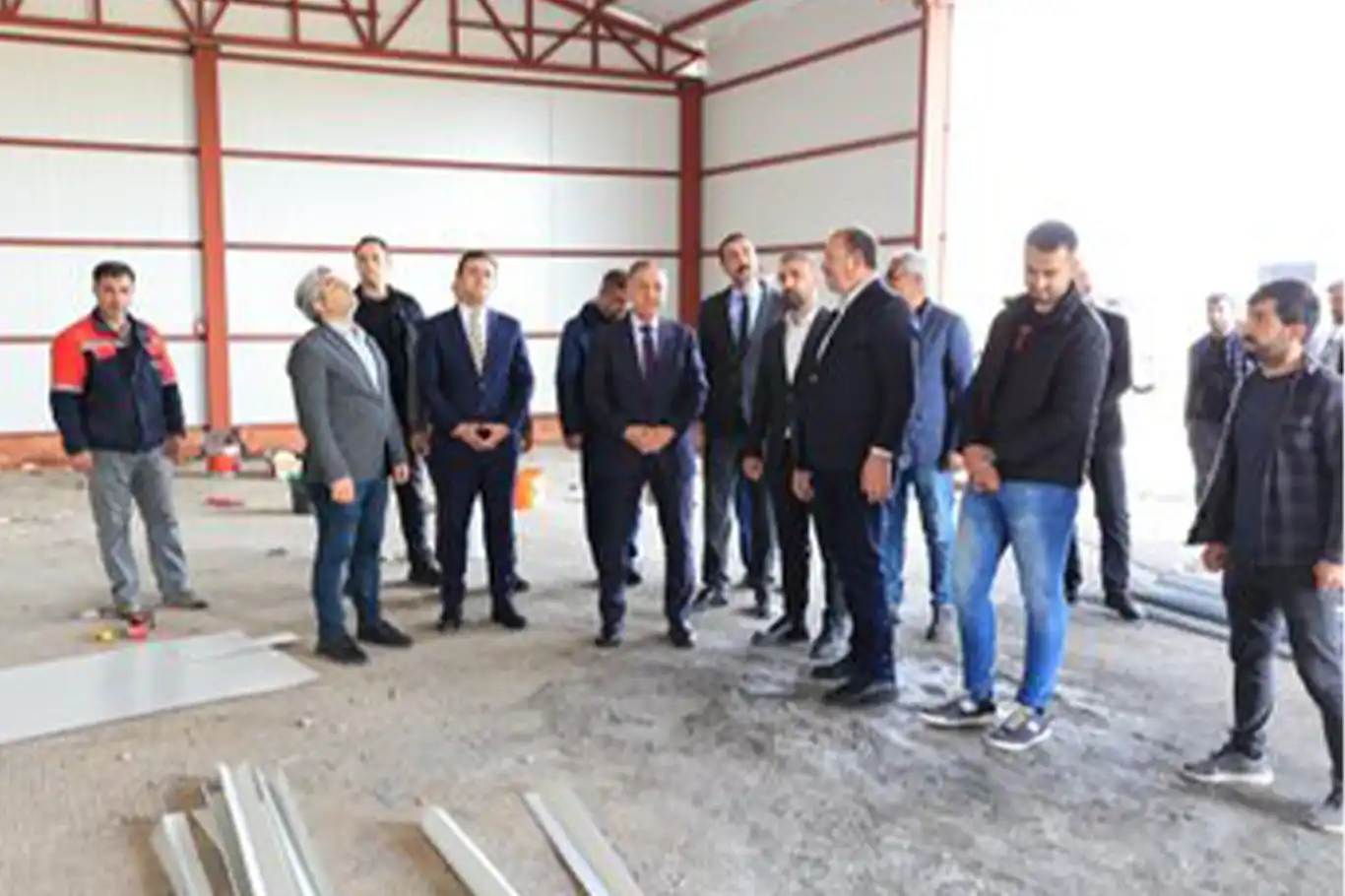 Bingöl’de süt toplama merkezi inşaatı sürüyor: Vali Usta incelemelerde bulundu Bingöl’de süt toplama merkezi inşaatı sürüyor: Vali Usta incelemelerde bulundu