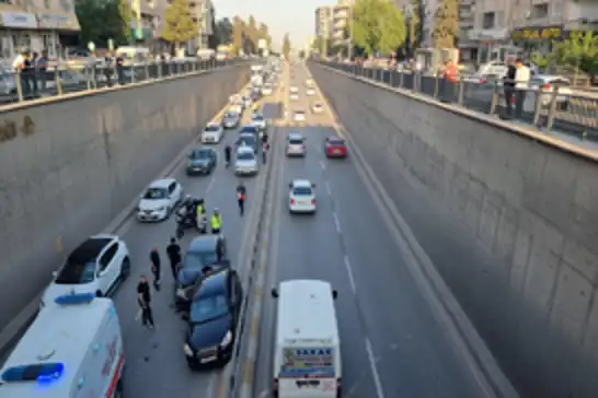 Şanlıurfa'da maddi hasarlı trafik kazası
