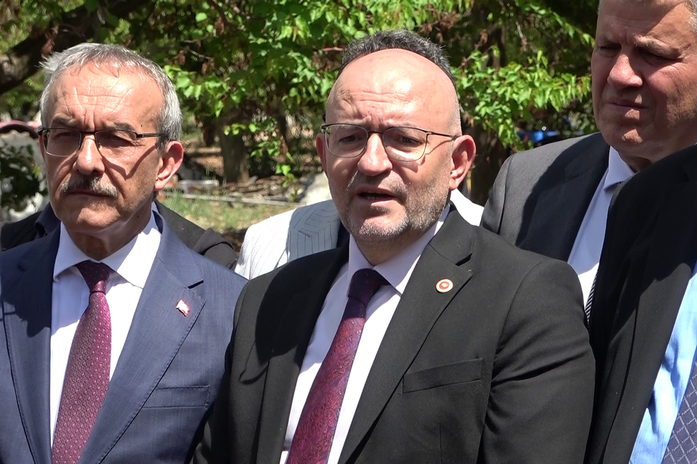 TBMM Zirai Don Araştırma Komisyonu Malatya'da kayısı bahçelerini yerinde inceledi TBMM Zirai Don Araştırma Komisyonu Malatya'da kayısı bahçelerini yerinde inceledi