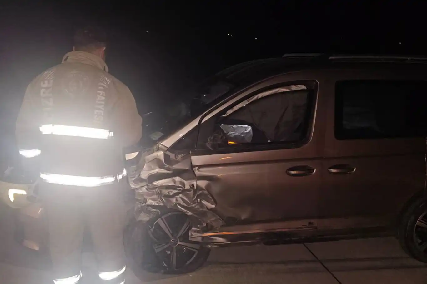 Cizre-Nusaybin kara yolunda trafik kazası: 6 yaralı Cizre-Nusaybin kara yolunda trafik kazası: 6 yaralı