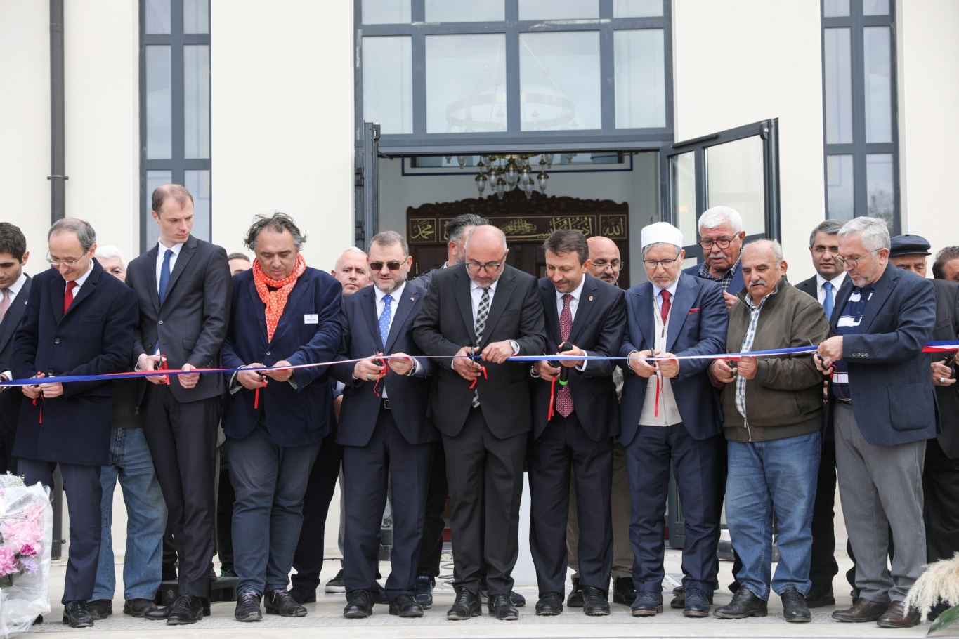 Fransa'nın Roubaix kentinde Eyüp Sultan Camii dualarla açıldı