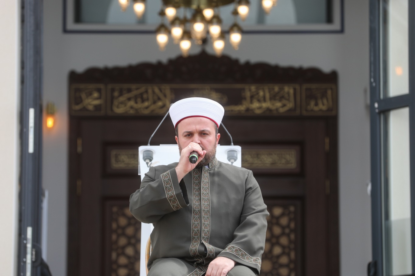 Fransa'nın Roubaix kentinde Eyüp Sultan Camii dualarla açıldı