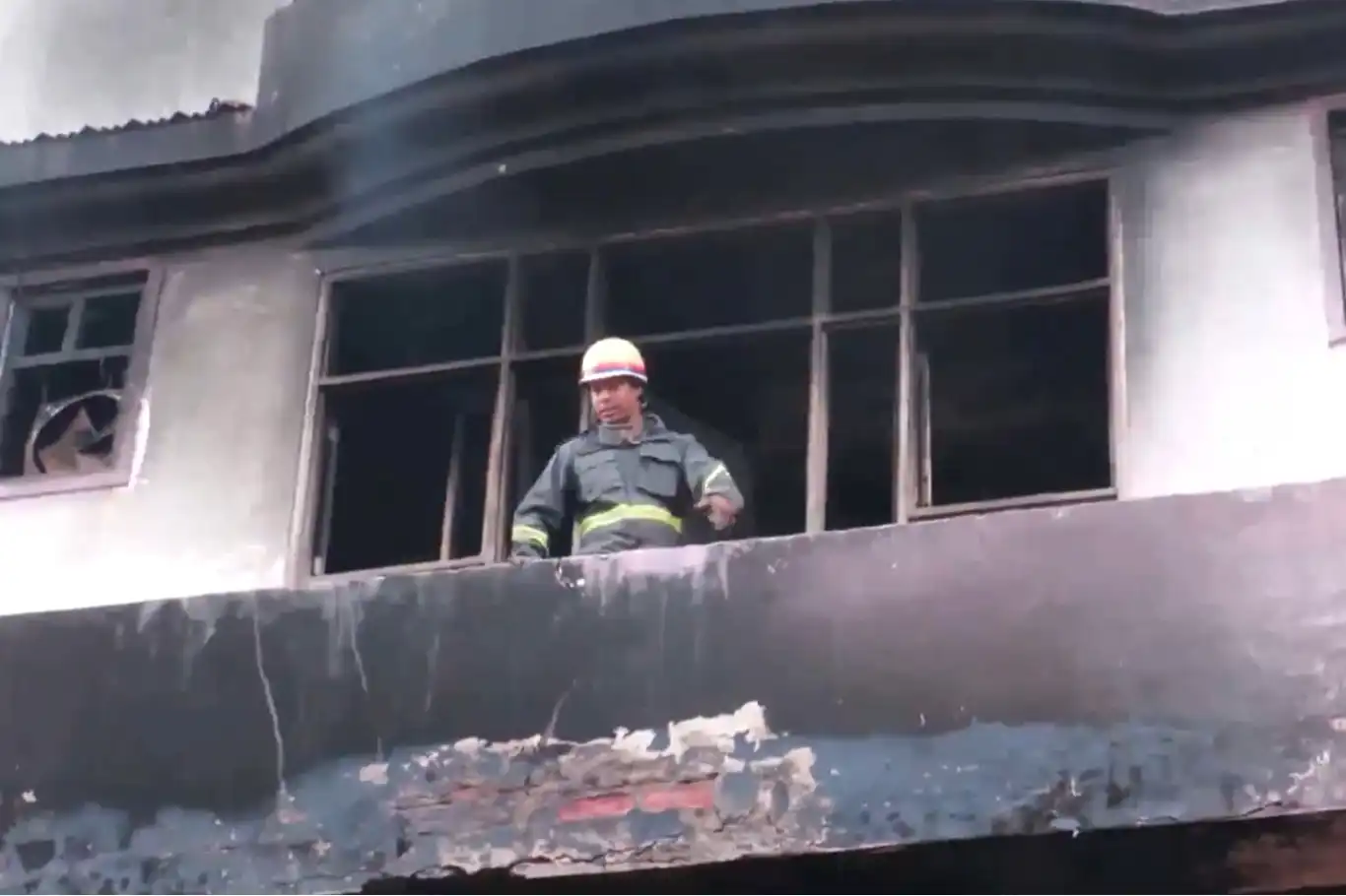 India: Five dead, including three children, in Uttar Pradesh building blaze India: Five dead, including three children, in Uttar Pradesh building blaze