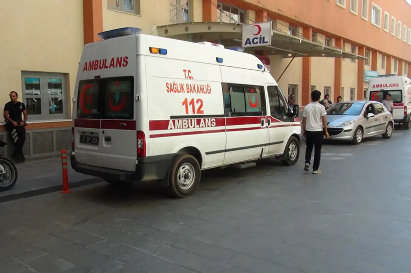 Batman'da silahlı kavga: 18 yaşındaki genç hayatını kaybetti Batman'da silahlı kavga: 18 yaşındaki genç hayatını kaybetti