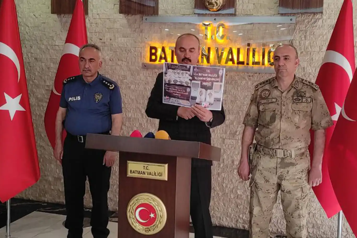 Batman Valisi Canalp: Uyuşturucuyla mücadelede 4 ayda 100 tutuklama gerçekleştirildi Batman Valisi Canalp: Uyuşturucuyla mücadelede 4 ayda 100 tutuklama gerçekleştirildi