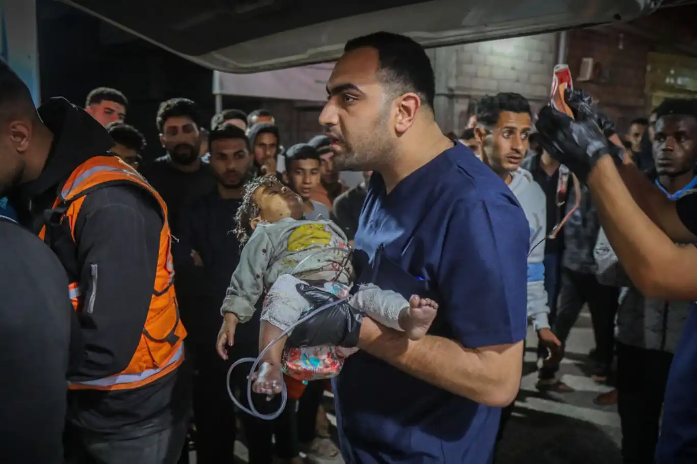 At least 30 Palestinians killed in Israeli strike on displacement shelter in Gaza At least 30 Palestinians killed in Israeli strike on displacement shelter in Gaza