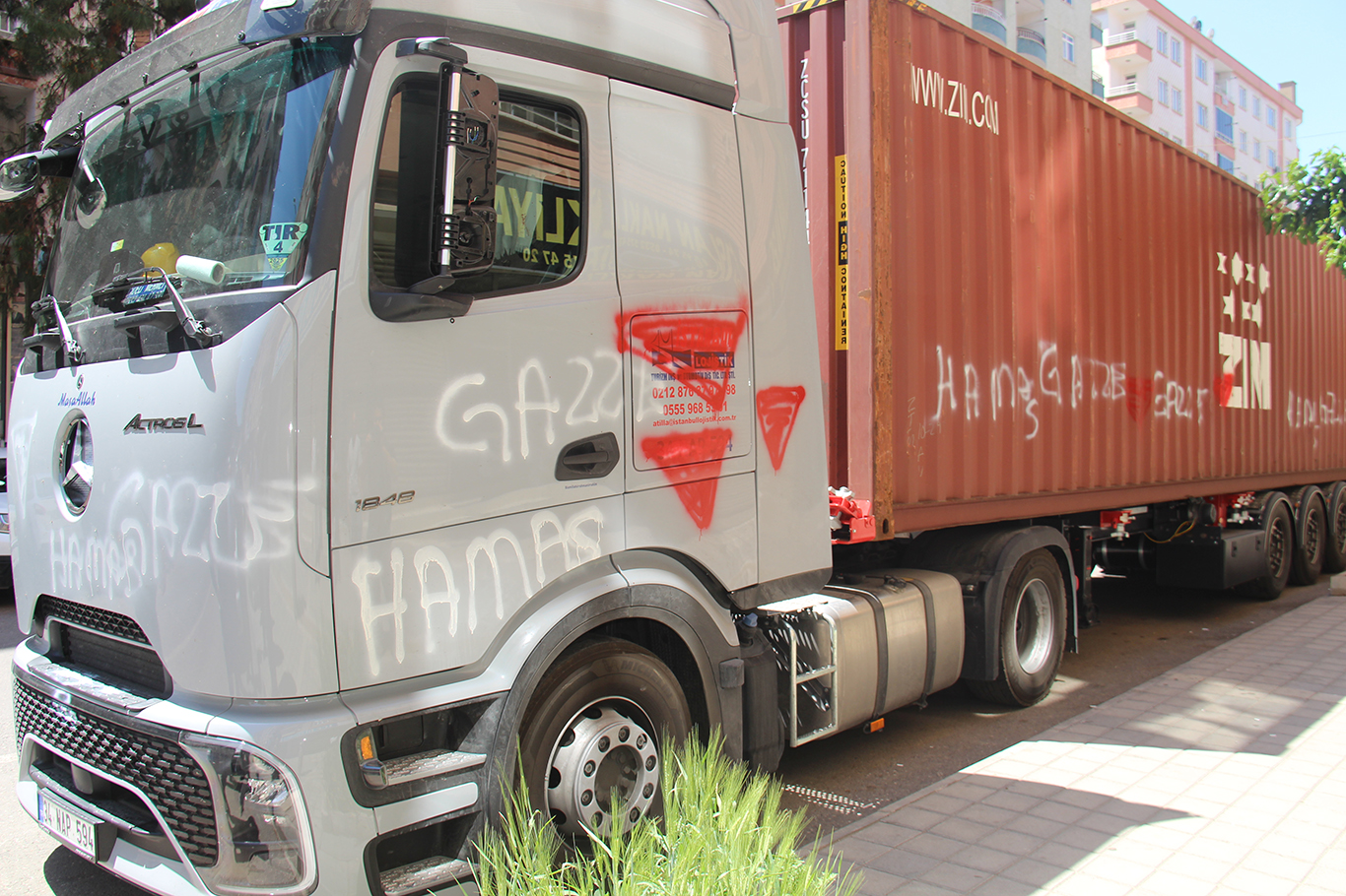 siyonist destekçisi lojistik firmasının aracı Diyarbakır'da protesto edildi