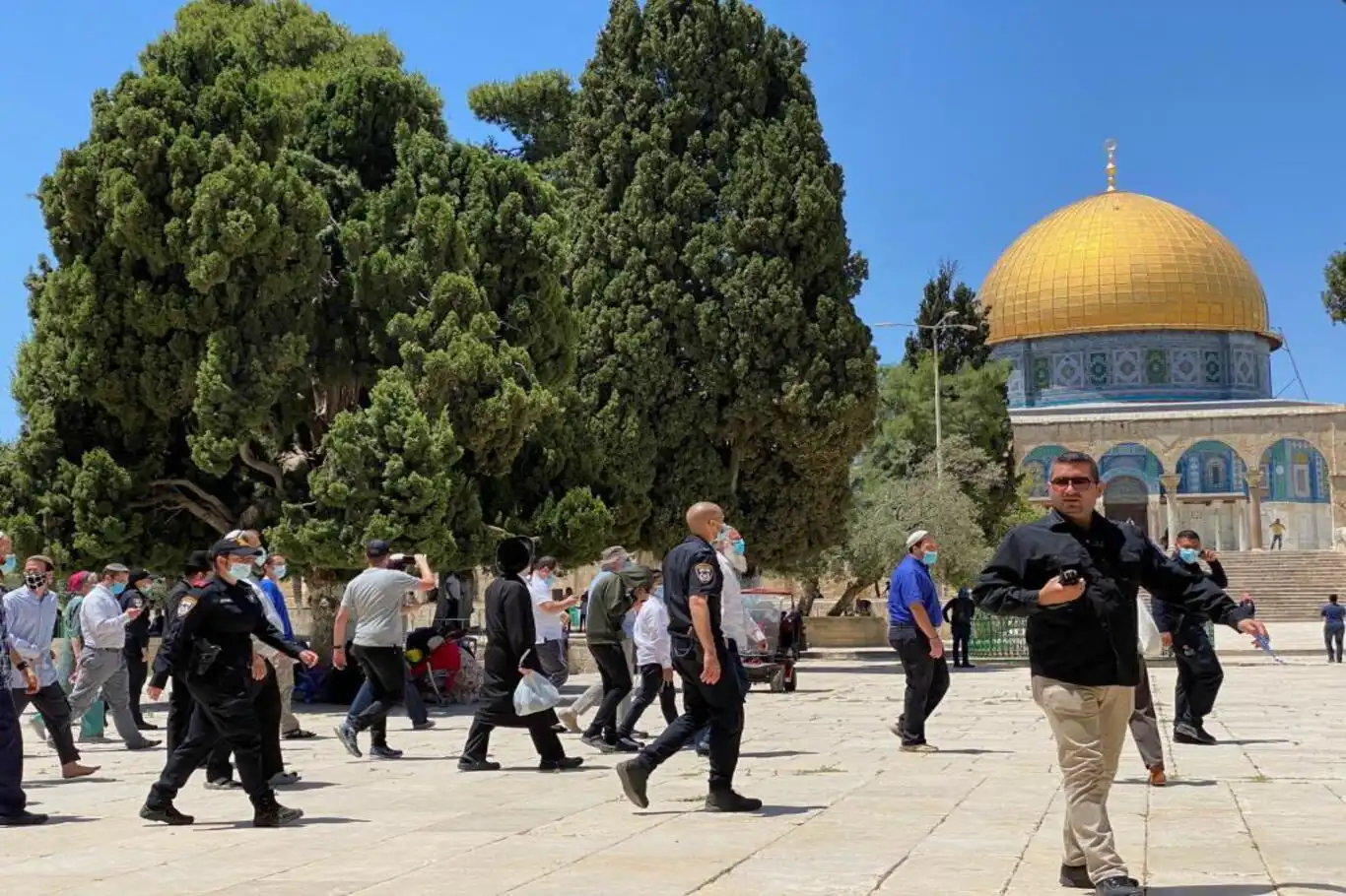 Scores of Jewish extremists raid Al-Aqsa Mosque under Israeli protection Scores of Jewish extremists raid Al-Aqsa Mosque under Israeli protection