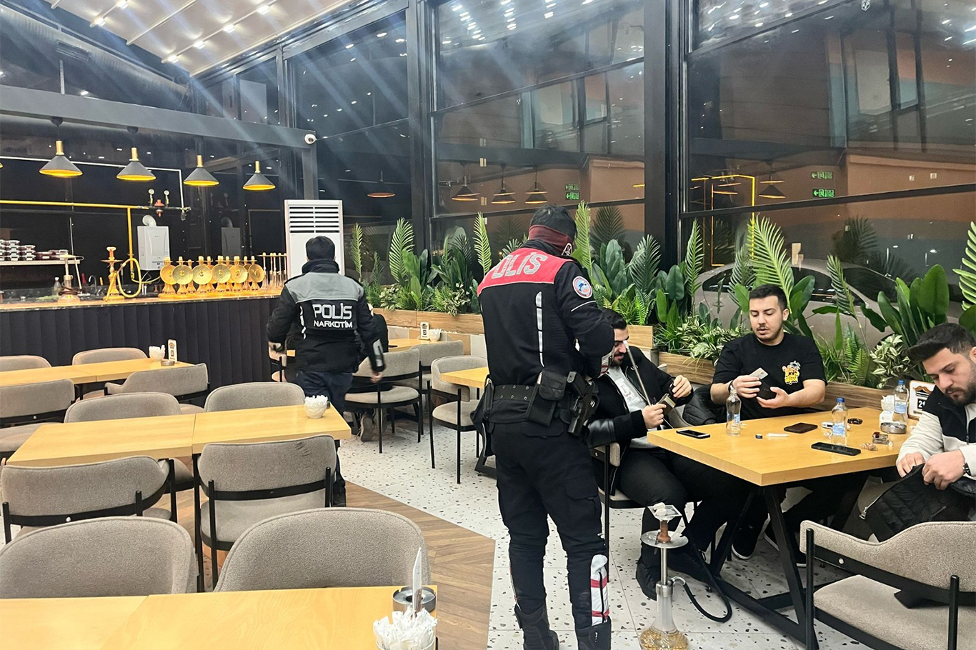 Şanlıurfa’da asayiş uygulaması gerçekleştirildi Şanlıurfa’da asayiş uygulaması gerçekleştirildi