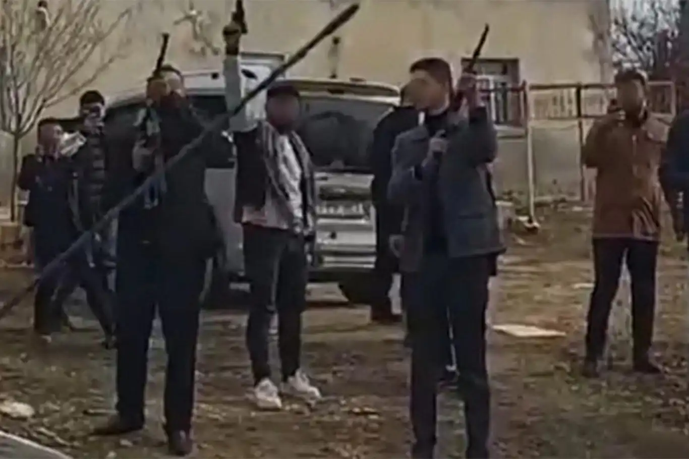 Şanlıurfa’da düğünde havaya ateş eden 5 kişi yakalandı Şanlıurfa’da düğünde havaya ateş eden 5 kişi yakalandı