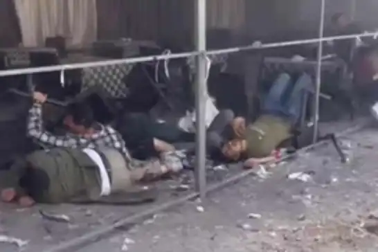 Rejîma îşxalker li Xezzeyê xwaringeh û bazar bombebaran kir: Bi dehan kes şehîd bûn
