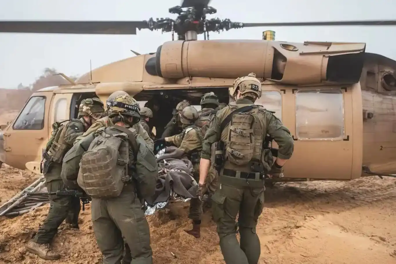 قتلى وجرحى.. القسام يفجر مبنى بقوة من لواء غولاني في رفح قتلى وجرحى.. القسام يفجر مبنى بقوة من لواء غولاني في رفح