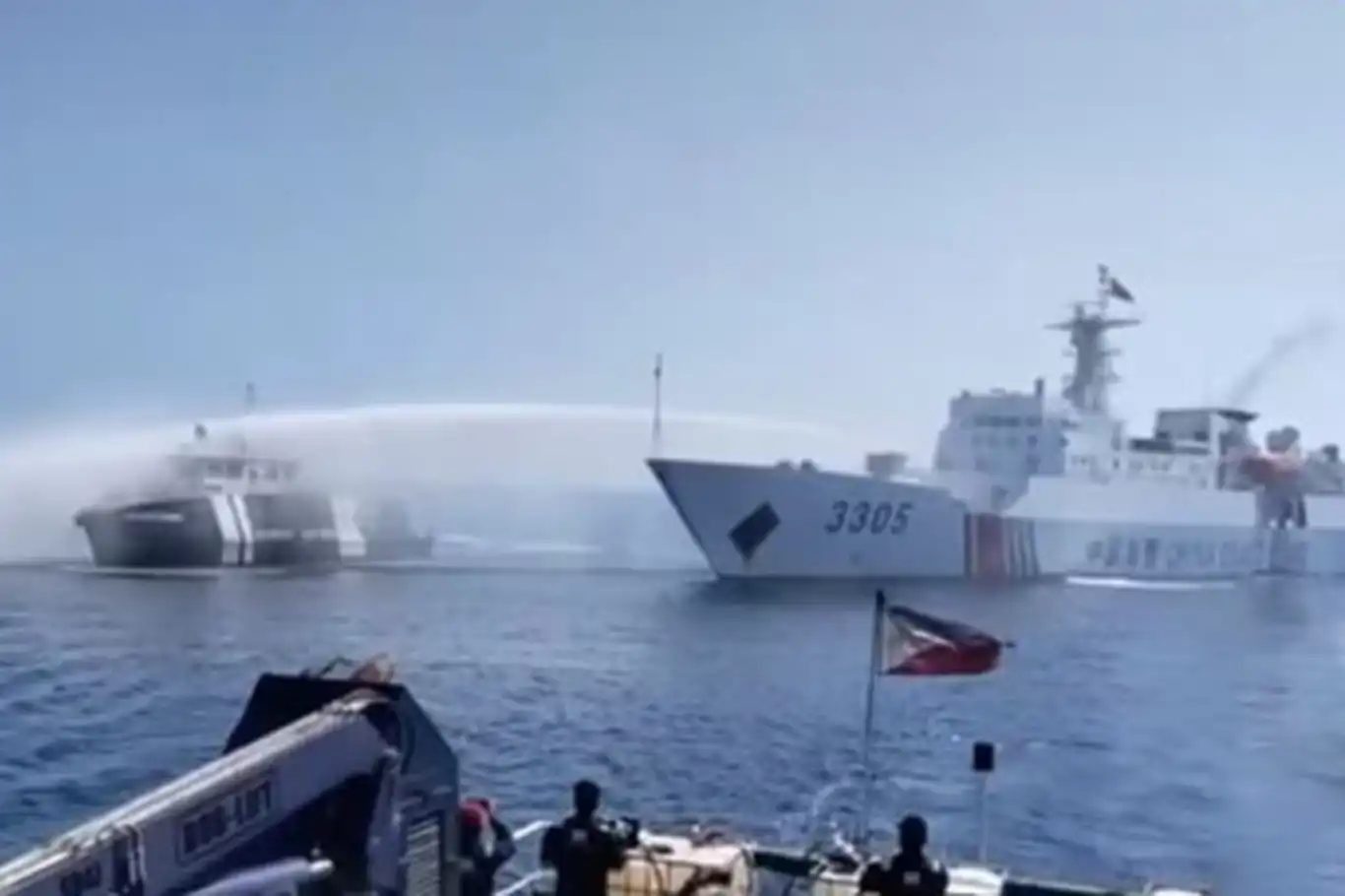 Çin Denizi'nde tansiyon bir kez daha yükseldi Çin Denizi'nde tansiyon bir kez daha yükseldi