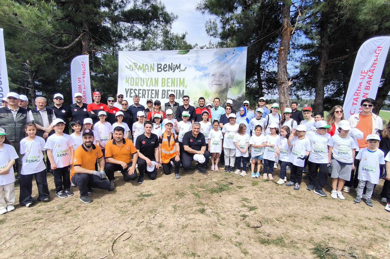 Ormanların korunması amacıyla "Orman Benim" etkinlikleri yapıldı Ormanların korunması amacıyla "Orman Benim" etkinlikleri yapıldı