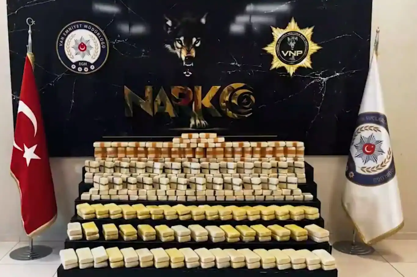 Şanlıurfa’da uyuşturucu operasyonu: 311,5 kilogram uyuşturucu ele geçirildi Şanlıurfa’da uyuşturucu operasyonu: 311,5 kilogram uyuşturucu ele geçirildi