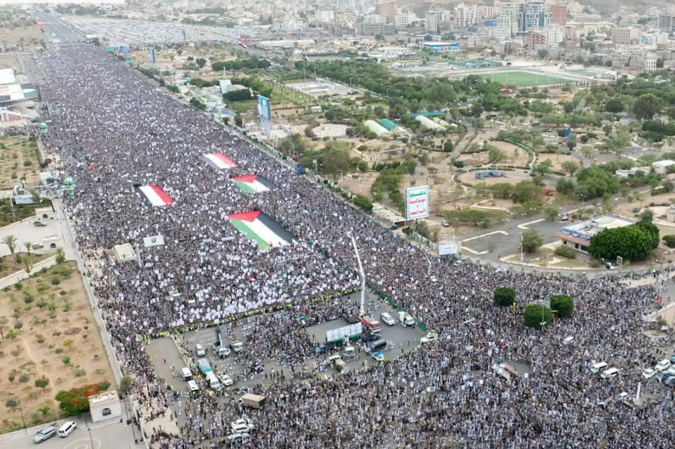 Millions in Yemen rally for Gaza: "We defeated America, we will defeat Israel" Millions in Yemen rally for Gaza: "We defeated America, we will defeat Israel"