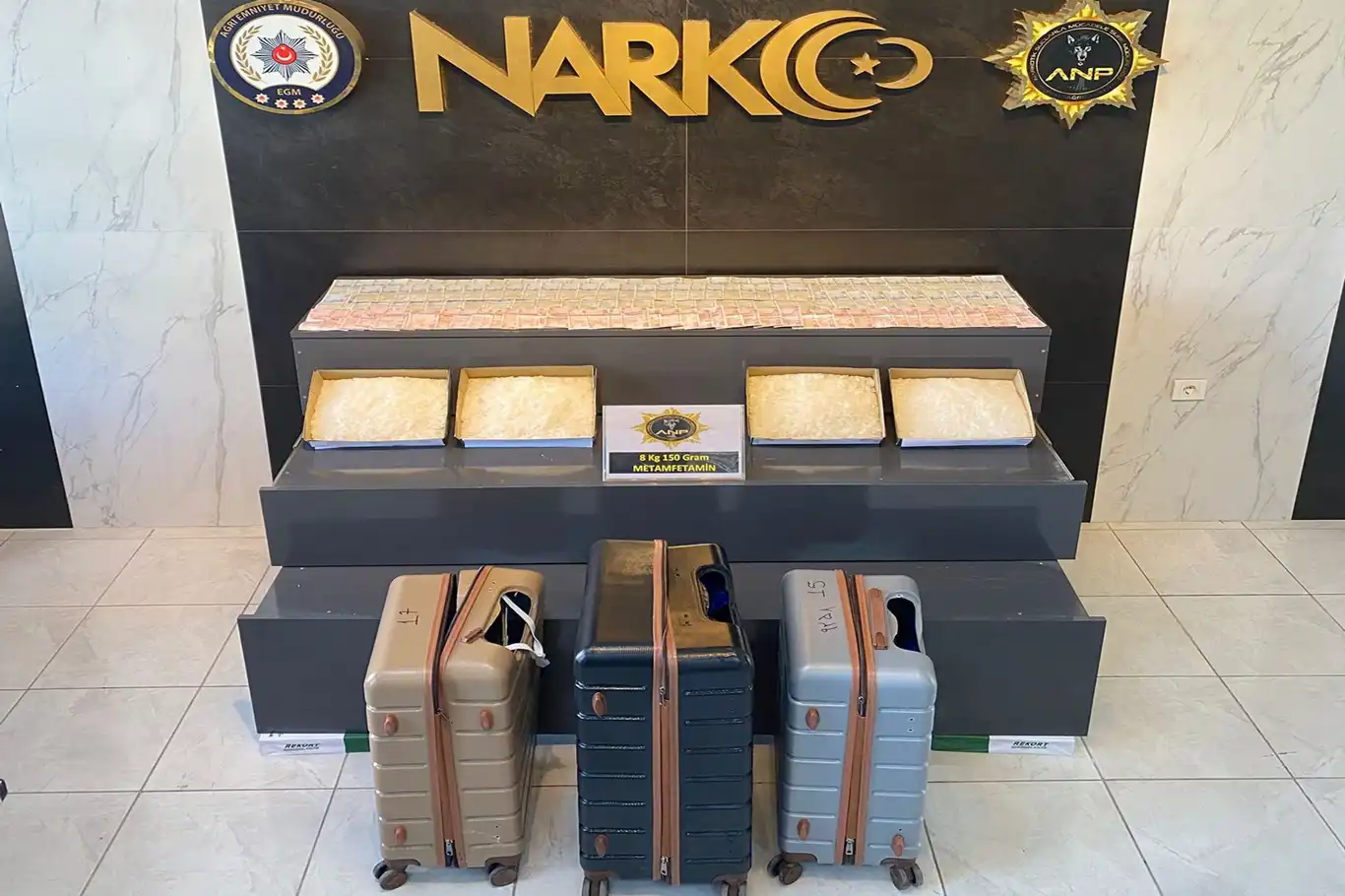 Ağrı'da 8 kilogram uyuşturucu ele geçirildi