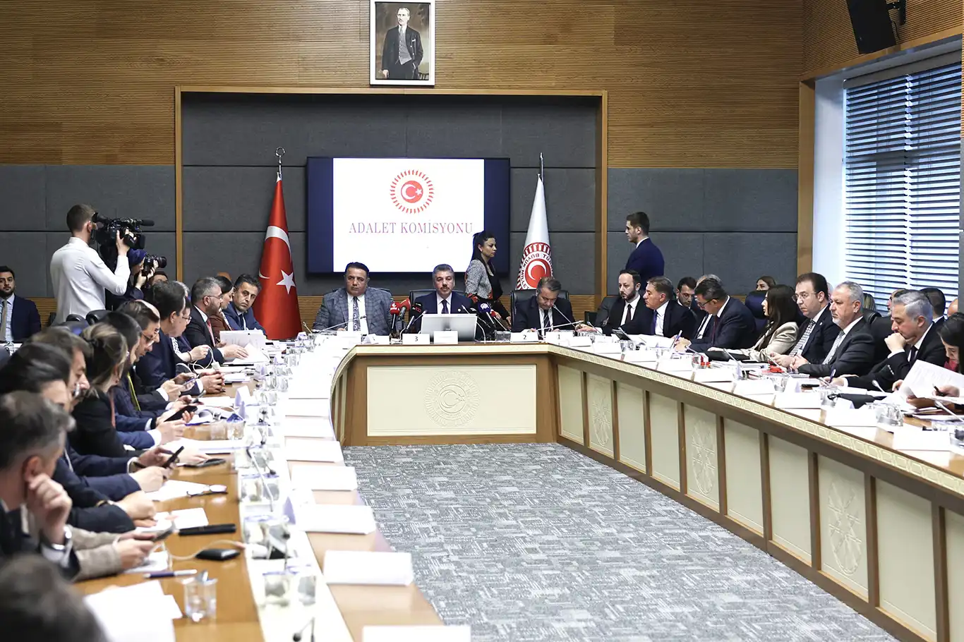 TBMM Adalet Komisyonu 10 Yargı Paketi'ni kabul etti TBMM Adalet Komisyonu 10 Yargı Paketi'ni kabul etti