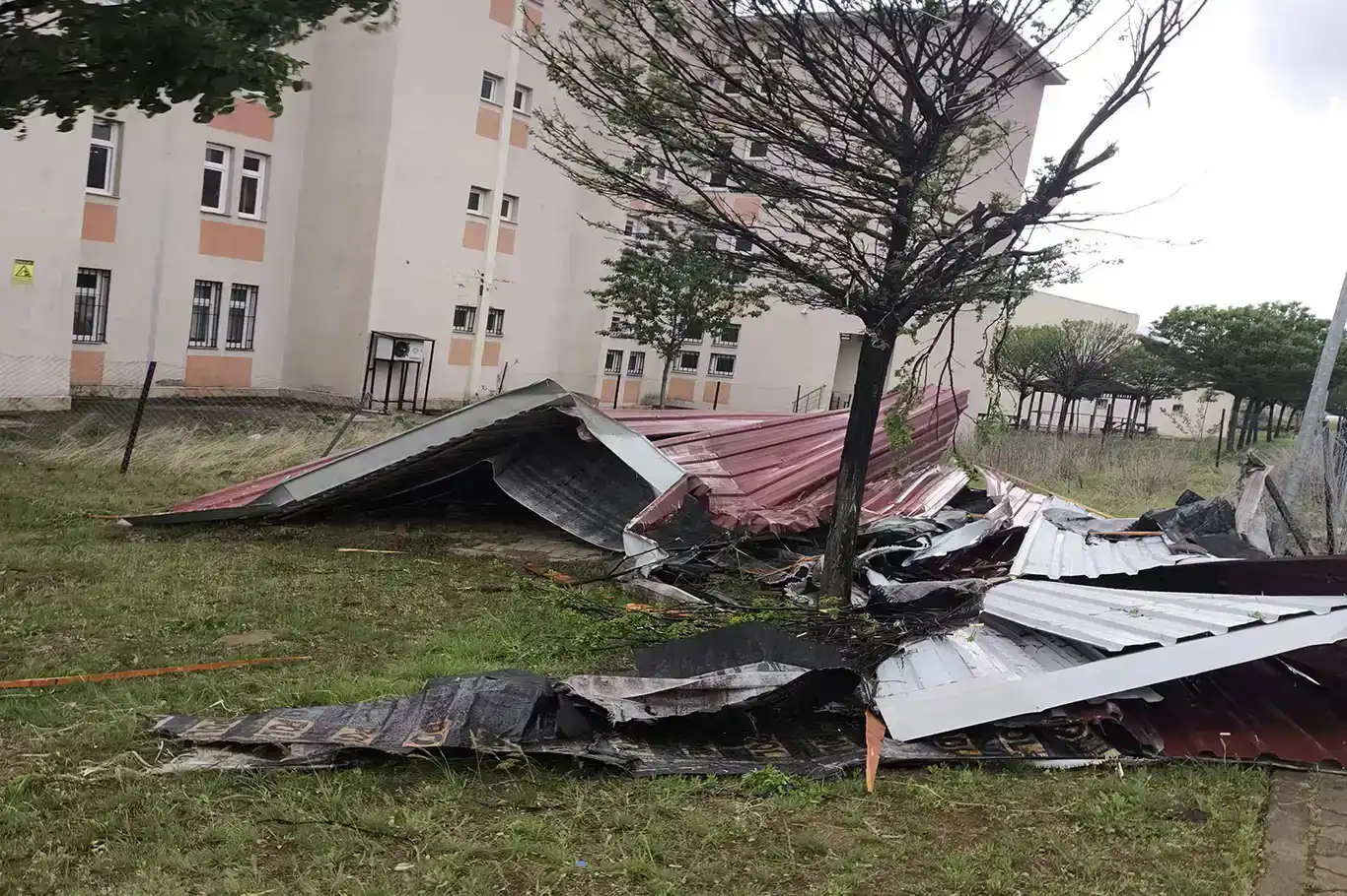 Doğuda sağanak, batıda kuvvetli rüzgâr bekleniyor Doğuda sağanak, batıda kuvvetli rüzgâr bekleniyor