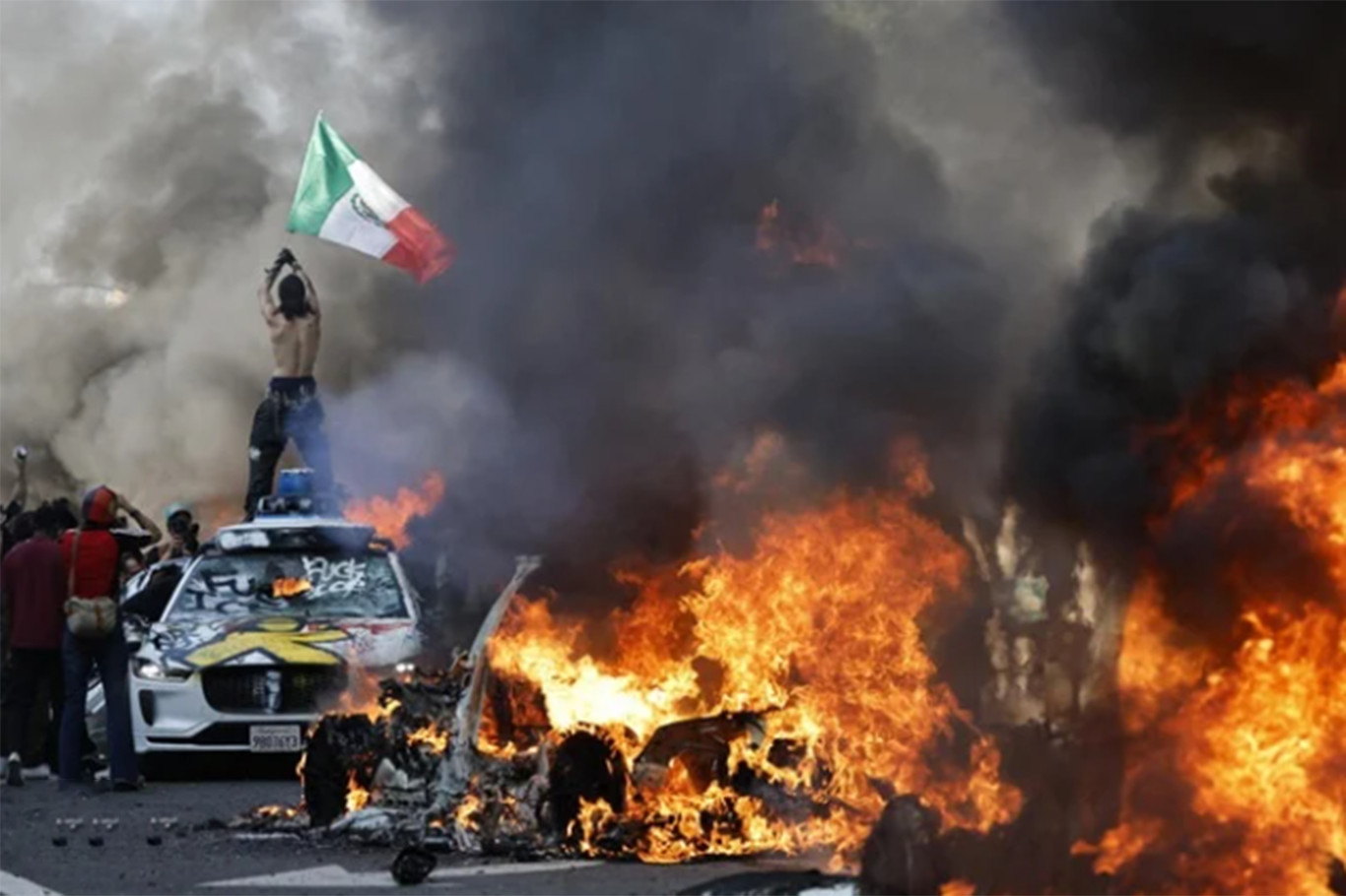 Los Angeles imposes curfew as protests erupt over Trump’s immigration raids Los Angeles imposes curfew as protests erupt over Trump’s immigration raids
