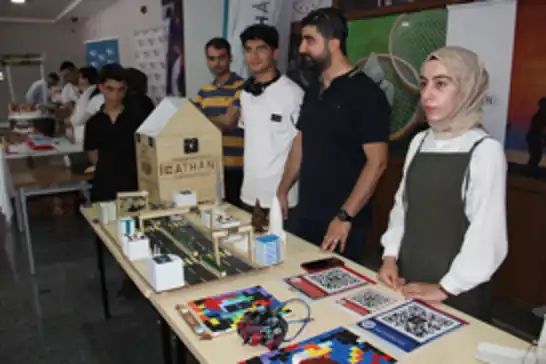 Batman'da düzenlenen "Robotik ve Teknoloji Fuarına" yoğun ilgi