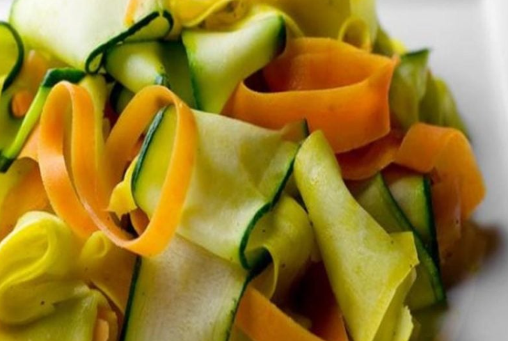 ابتكار أفريقي لتخزين الطاقة من نفايات الفاكهة