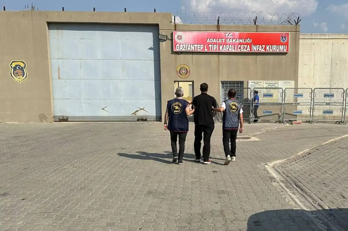 Kasten yaralama suçundan kesinleşmiş hapis cezası bulunan şahıs yakalandı
