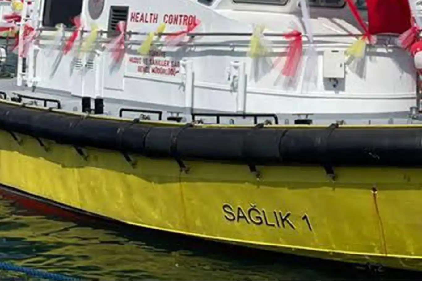 Sağlık botu battı: Bir ölü Sağlık botu battı: Bir ölü