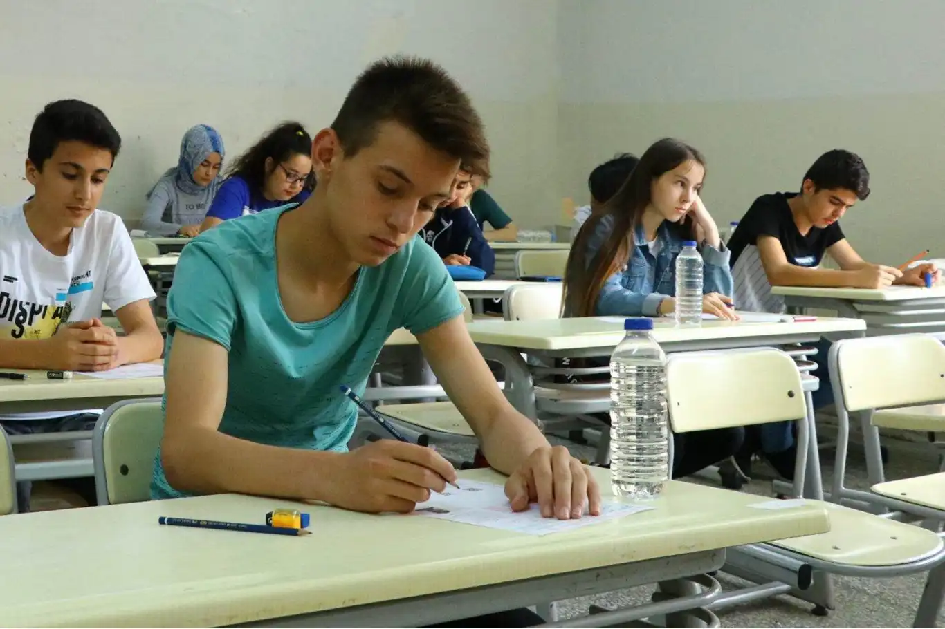 LGS'ye 1 milyonun üzerinde öğrenci başvuru yaptı LGS'ye 1 milyonun üzerinde öğrenci başvuru yaptı