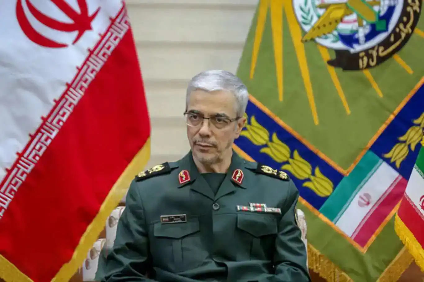 Serfermandarê Giştî yê Îranê Muhemed Baqirî di êrîşa rejîma sîyonîst de şehîd bû Serfermandarê Giştî yê Îranê Muhemed Baqirî di êrîşa rejîma sîyonîst de şehîd bû