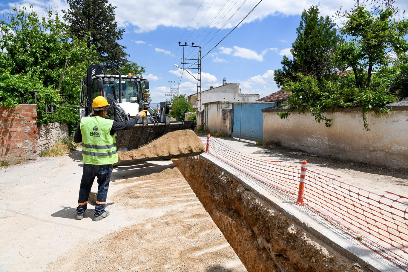 Malatya'da kanalizasyon hattı yenileniyor Malatya'da kanalizasyon hattı yenileniyor