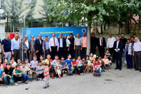 Vali Kızılkaya, Çal Mahallesi sakinlerinin sorunlarını dinledi