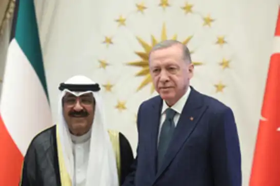 Cumhurbaşkanı Erdoğan, Kuveyt Emiri ile görüştü