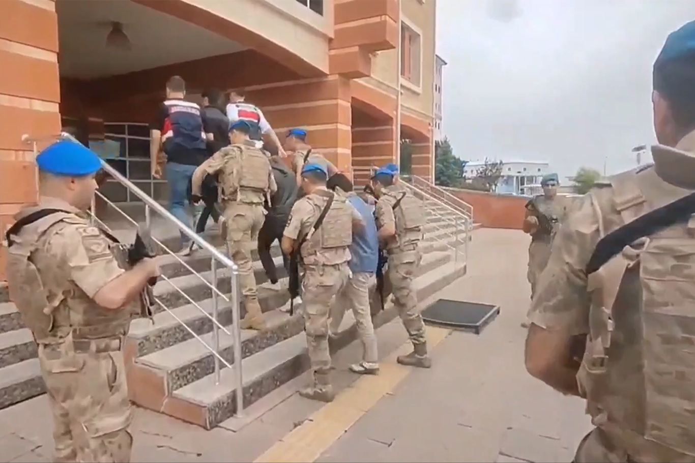 Turkish security forces arrest 39 ISIS suspects in nationwide operations Turkish security forces arrest 39 ISIS suspects in nationwide operations