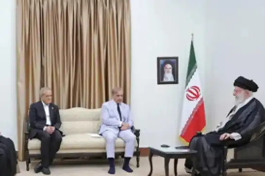 پەرلەمانی پاکستان پشتیوانی تەواو لە ئێران دەکات