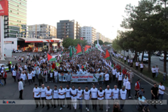 Li Dîyarbekirê "Meşa Xezzeyê ya Cîhanê" hat lidarxistin