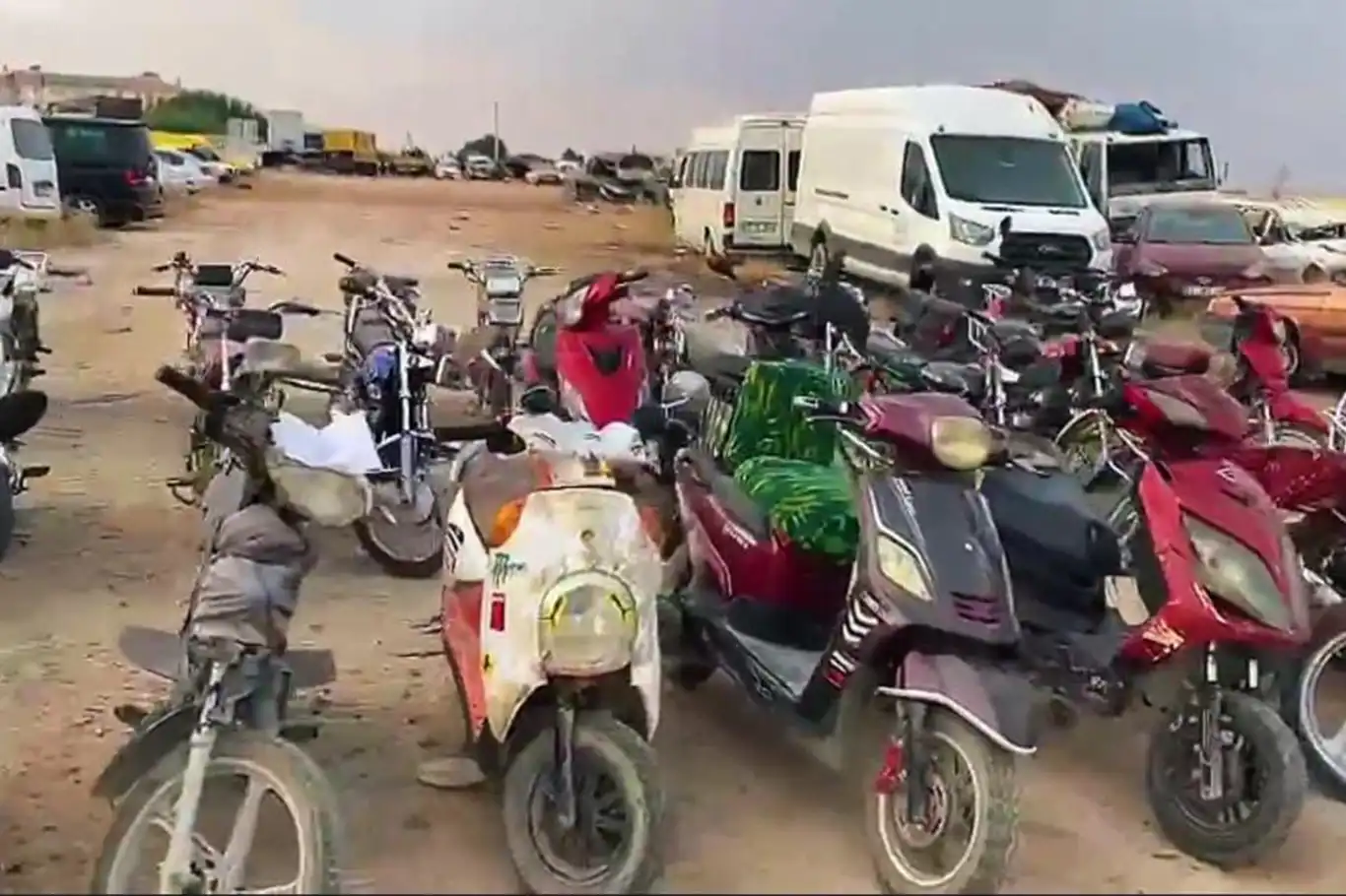 Şanlıurfa’da motosikletlere yönelik şok uygulamada 28 araç ele geçirildi Şanlıurfa’da motosikletlere yönelik şok uygulamada 28 araç ele geçirildi