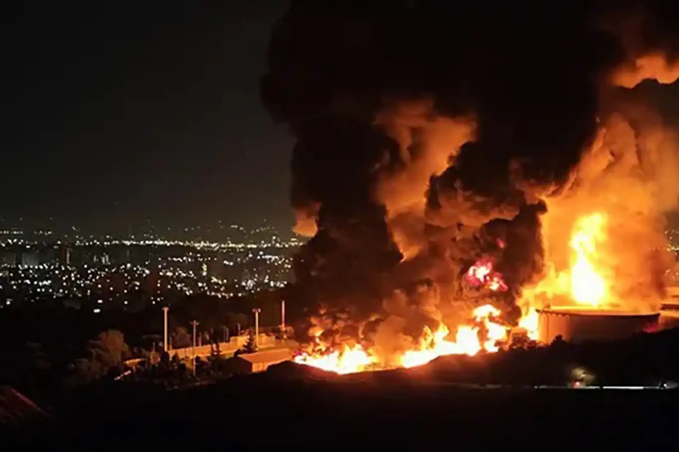 İran'dan yeni misilleme! Tel Aviv ve Hayfa ateş altında İran'dan yeni misilleme! Tel Aviv ve Hayfa ateş altında
