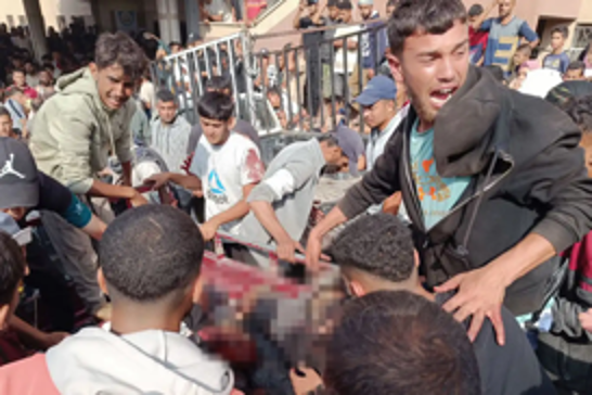 Massacre in Khan Younis: Israeli forces kill dozens of Palestinians waiting for aid