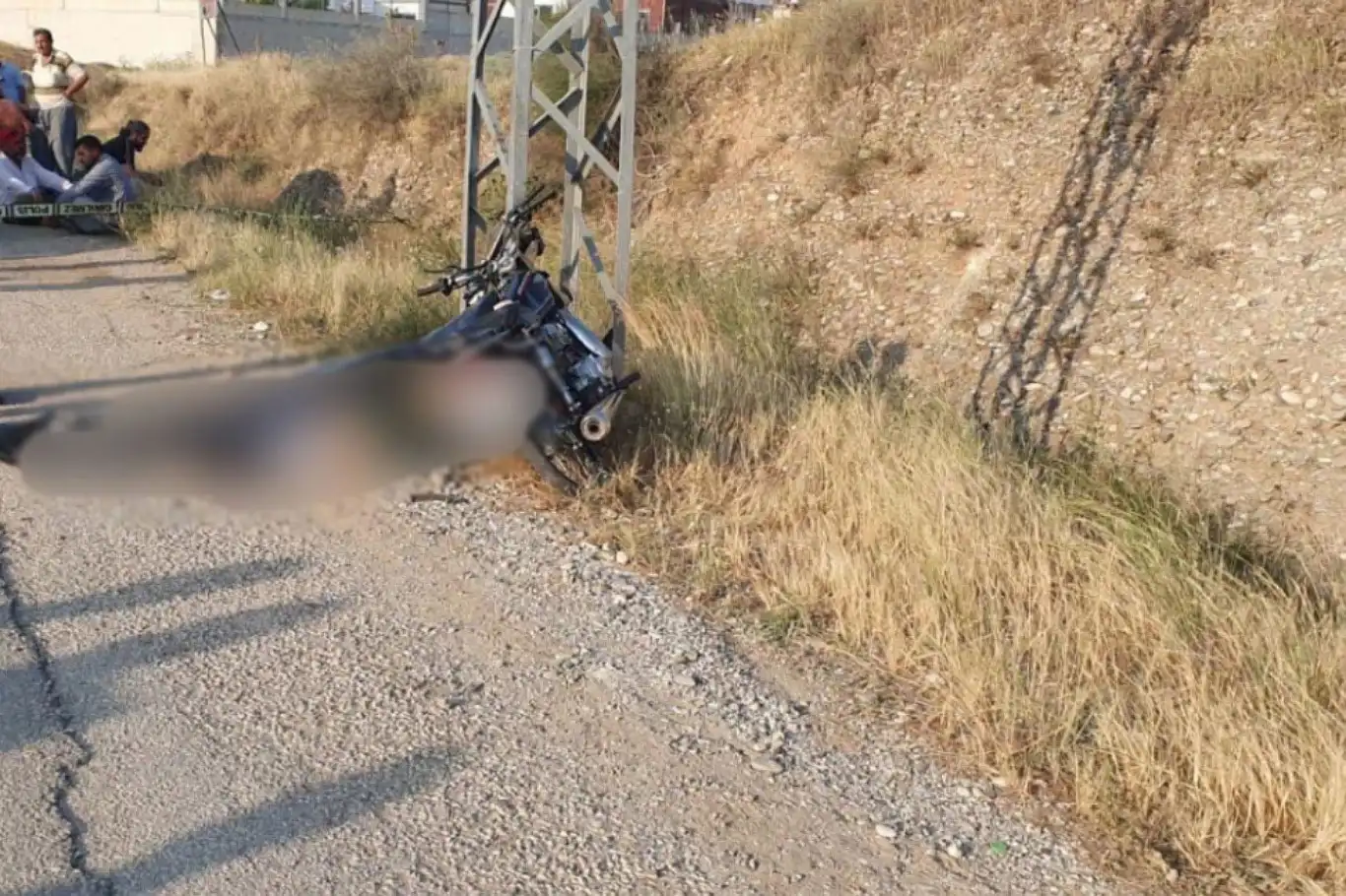 Adana’da motosiklet kazası: 17 yaşındaki genç hayatını kaybetti Adana’da motosiklet kazası: 17 yaşındaki genç hayatını kaybetti