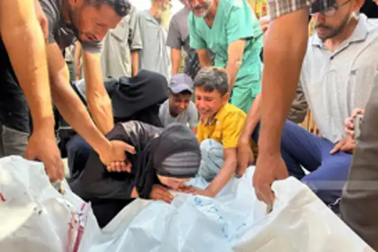 رژێمی داگیرکەر بەردەوامە لە هێرشەکانی لە غەززە: ١٣ شەهید و ٧٠ بریندار