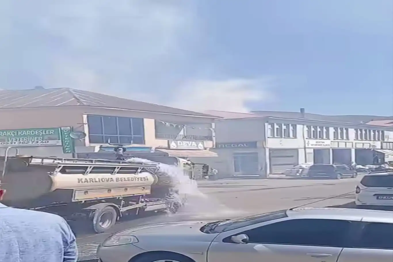 Karlıova’da çatı katında yangın paniği Karlıova’da çatı katında yangın paniği
